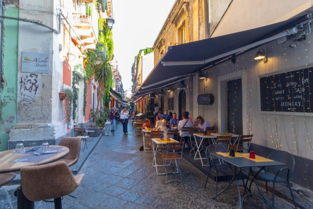 L'Angoletto Del Viaggiatore Catania Bagian luar foto